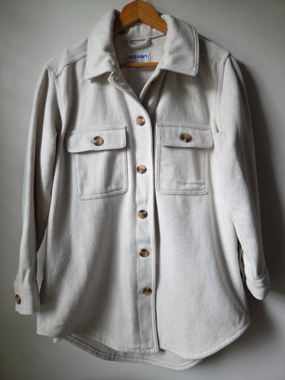 LIKE NEW OLD NAVY BONE WHITE SHACKET BUTTON DOWN SIZE SMALL